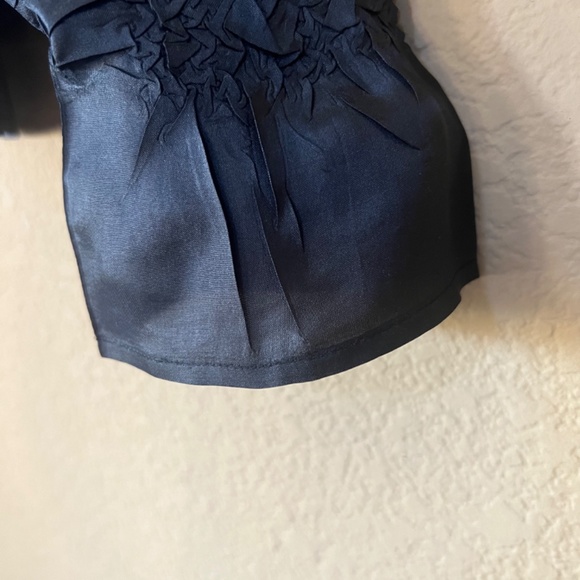 Top - Picture 3 of 5